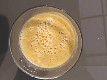 Fot. Wróbelek, Koktajl z pomarańczą, gruszką, kiwi, płatkami owsianymi, siemieniem lnianym i wodą kokosową