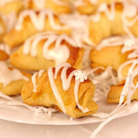 Rogaliki z konfiturą pomarańczową