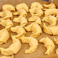 Rogaliki z konfiturą pomarańczową