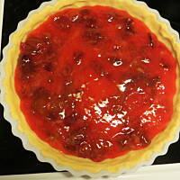 Tarta ze sliwkami z polewa migdalowa