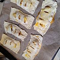 Ciasto francuskie z jabłkiem 