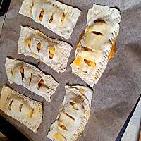 Ciasto francuskie z jabłkiem 