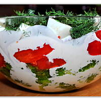 Sałatka brokułowa Babci Małgosi 