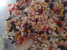 Fot. Wróbelek, Sałatka z łososiem 