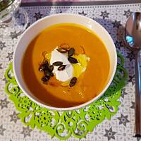 Zupa krem dyniowo-selorowo-imbirowa