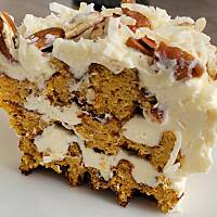 Torcik dyniowo serowy z orzechami pecan 