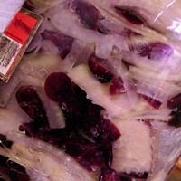 Śledź z suszoną żurawiną :)