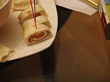 Fot. Wróbelek, Przekąska z tortilli, łososia i serka 