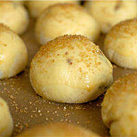 Bułeczki waniliowe z rodzynkami