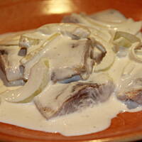 Śledzie W Śmietanie