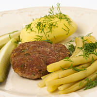 Do mielonego pasuje niemal wszystko, ale ziemniak przede wszystkim :)