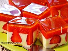 Fot. makusia, Sernik na zimno z truskawkami