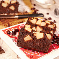 Cynamonowiec z jabłkami i czekoladą