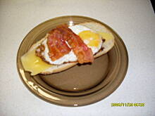 Fot. ASTI, Jajka  na  tostach