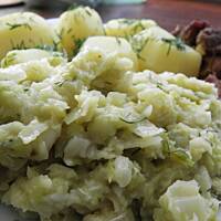 Kapusta włoska zasmażana.