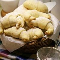 Rogaliki z marmoladą