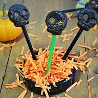 Brzoskwiniowo-morelowe cake pops czaszki