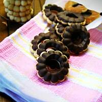 Wyciskane ciastka w czekoladzie