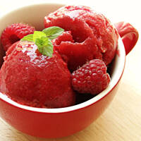 Sorbet malinowy z nutą mięty