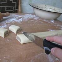 Paszteciki z grzybami leśnymi i kapustą kiszoną (Foto-krok po kroku)