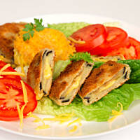 Kotlety bakłażanowe z ciągliwym farszem serowym